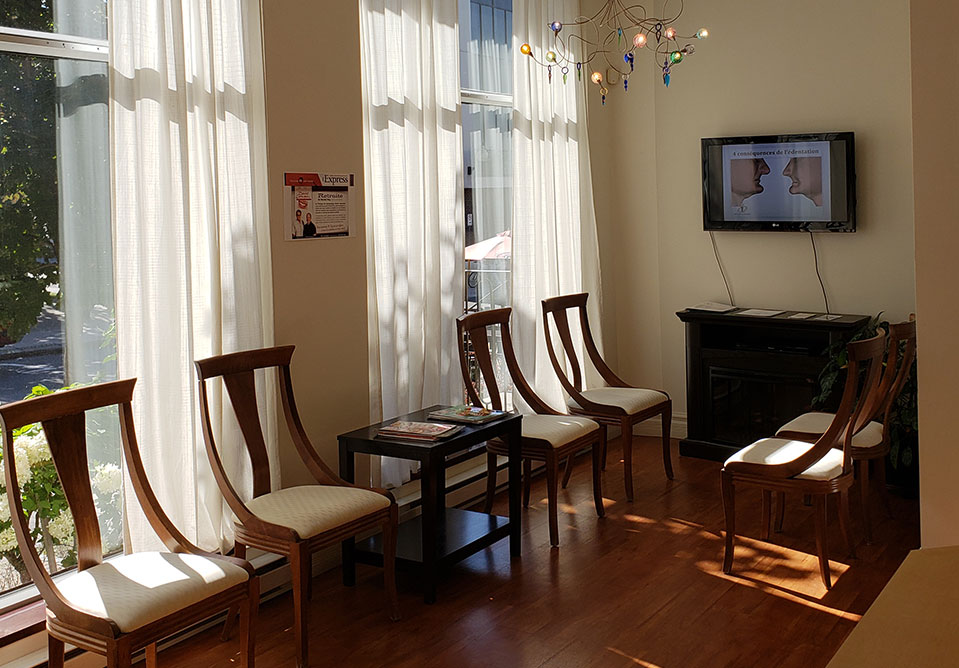 Salle d'attente clinique denturologie drummondville